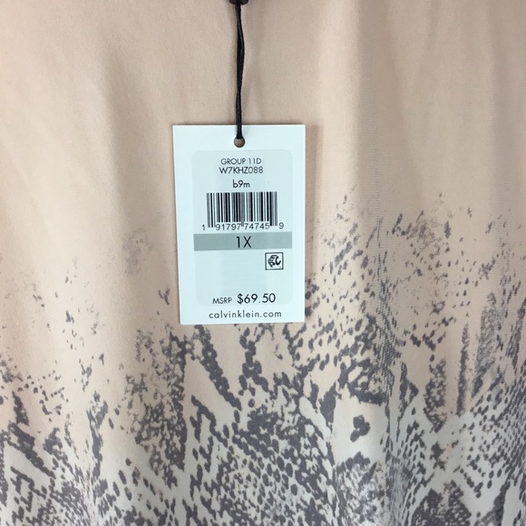 Calvin Klein animal print blouse NWT - Picture 5 of 7